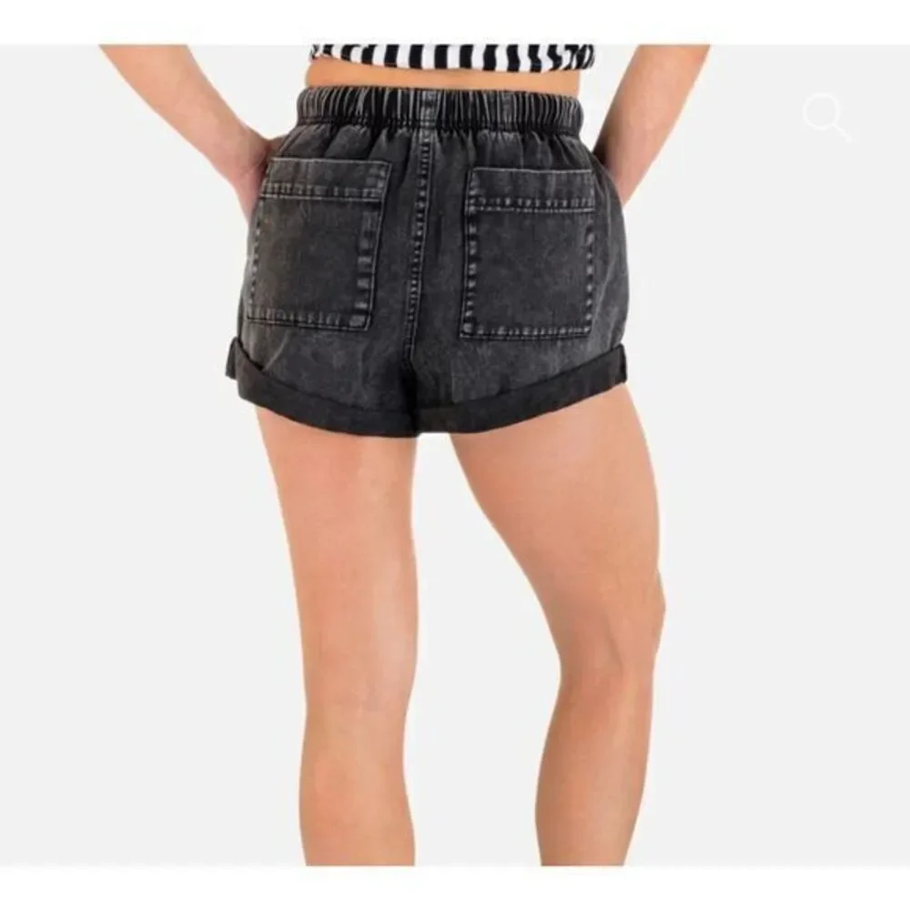 Hurley Aria Cut‎ Off Short Black Size Small